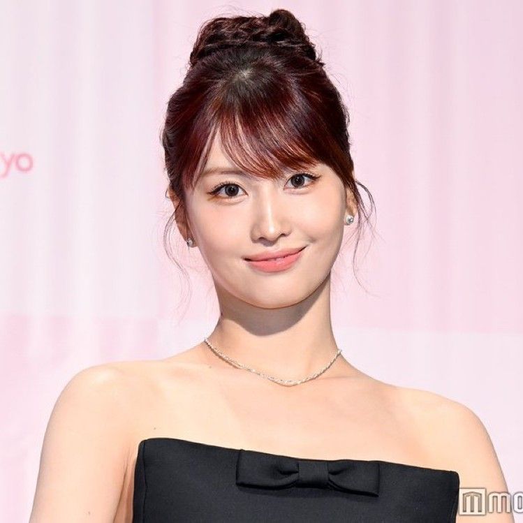 Foto terbaru Momo (TWICE)