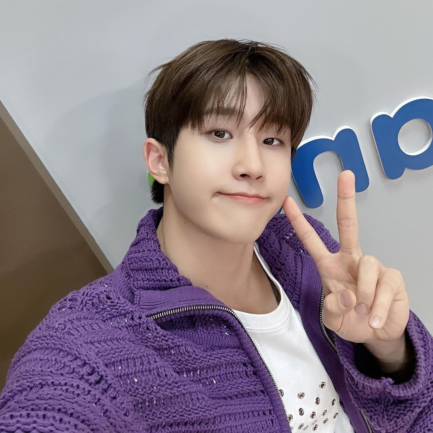 Behind-the-scenes cut of Jinjin (ASTRO)