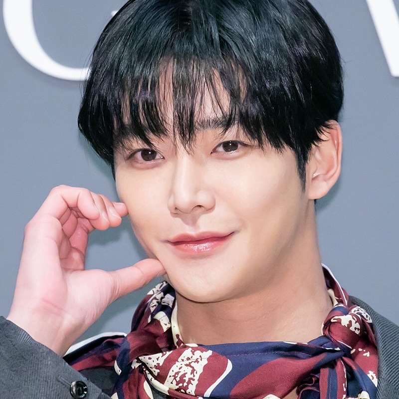 A moment captured by Rowoon's fan