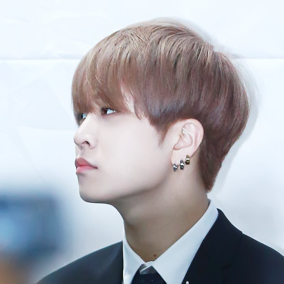 Latest photo of Youngjae (GOT7)