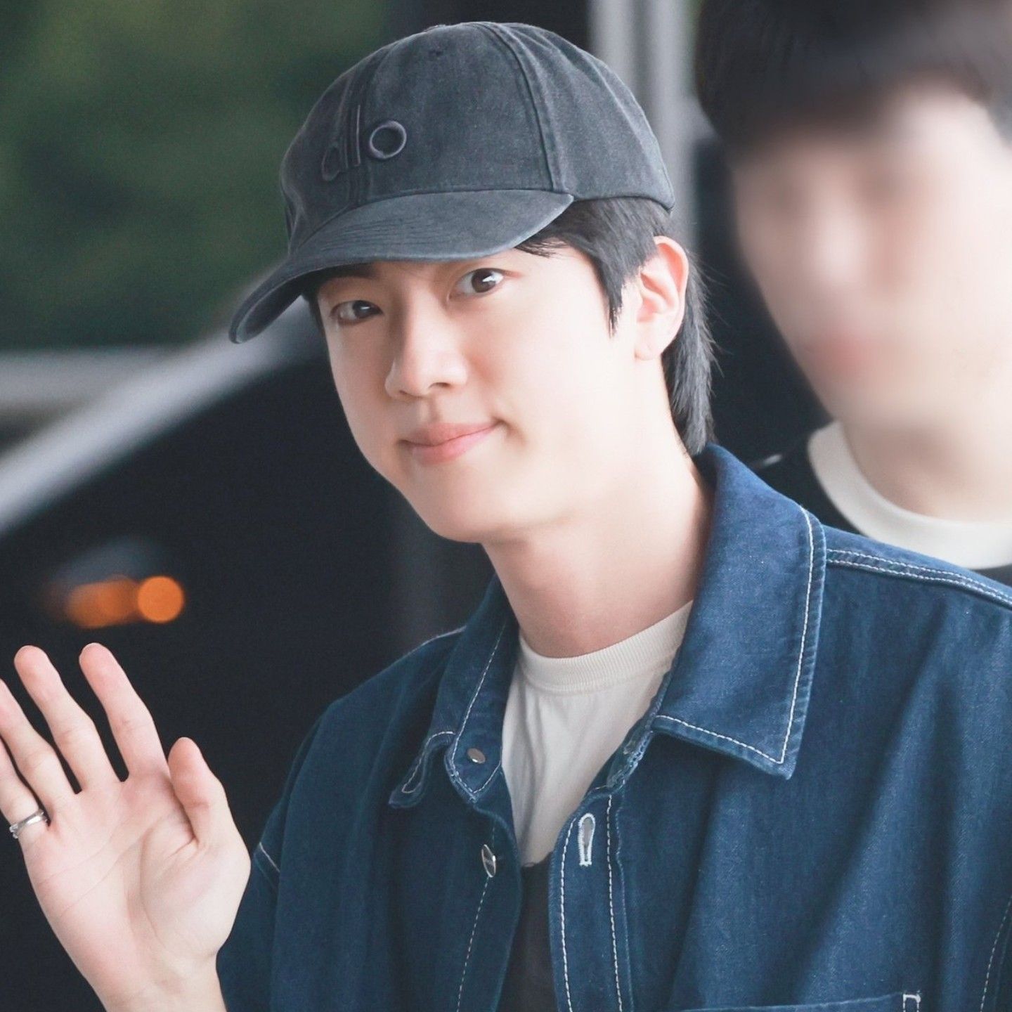 Behind-the-scenes cut of Jin (BTS)