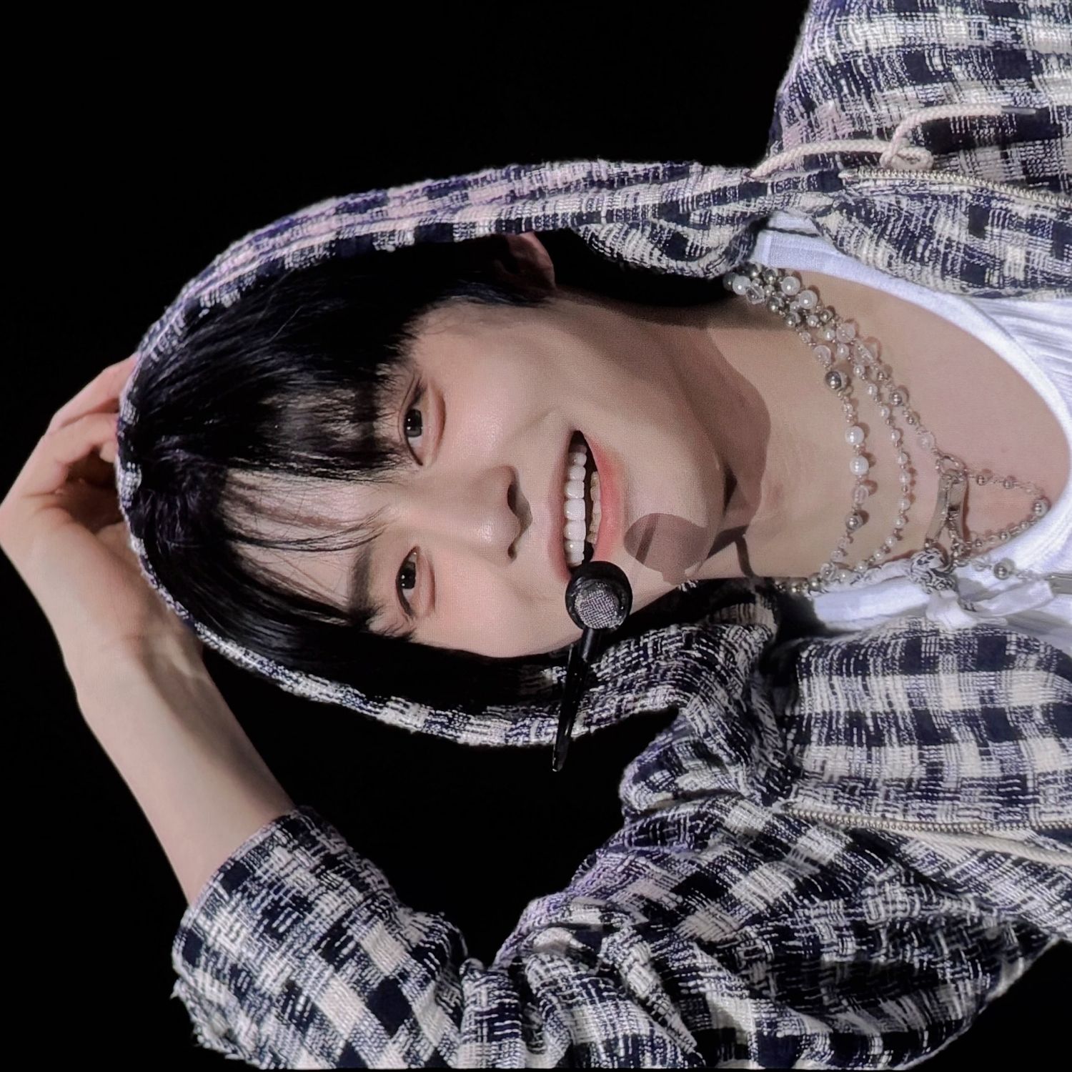 Behind-the-scenes cut of Kim Jiwoong (ZEROBASEONE)