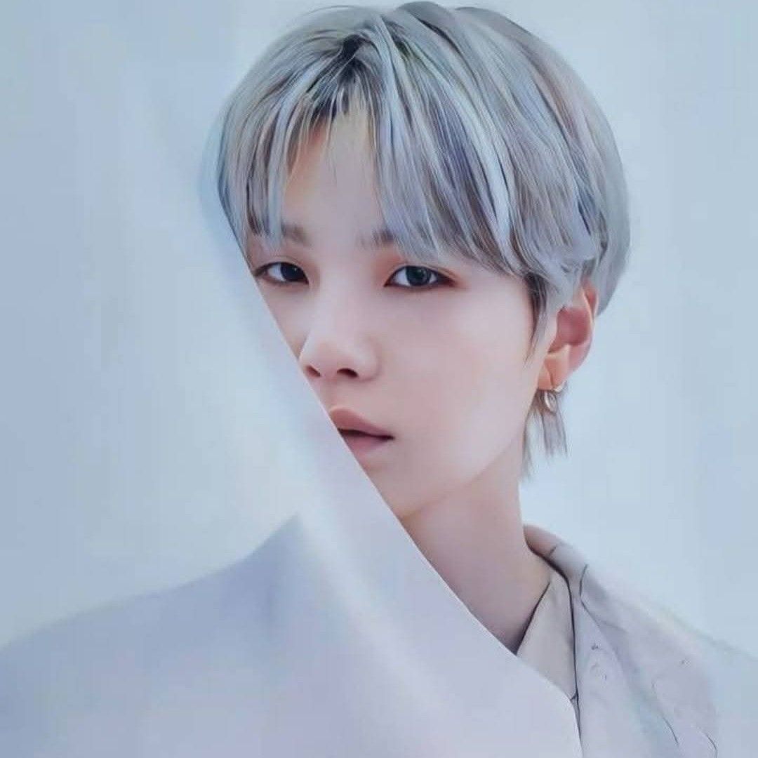 Behind-the-scenes cut of SUGA (BTS)