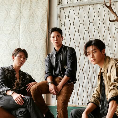 Behind-the-scenes cut of CNBLUE