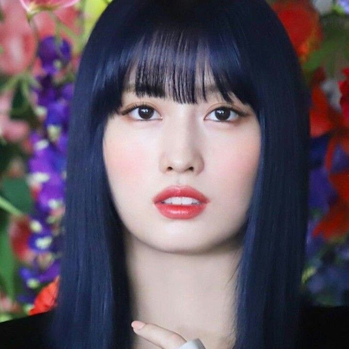 Latest photo of Momo (TWICE)