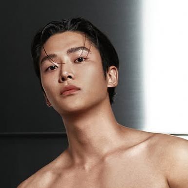 Latest photo of Rowoon