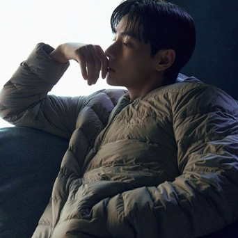 Recent activity shot of V (BTS)