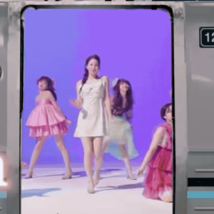 Recent activity shot of Ayaka (NiziU)