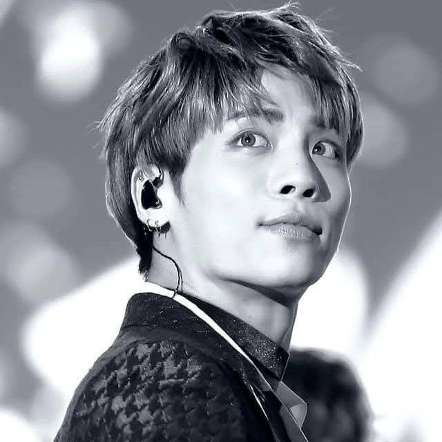 A moment captured by Jonghyun (SHINee)'s fan