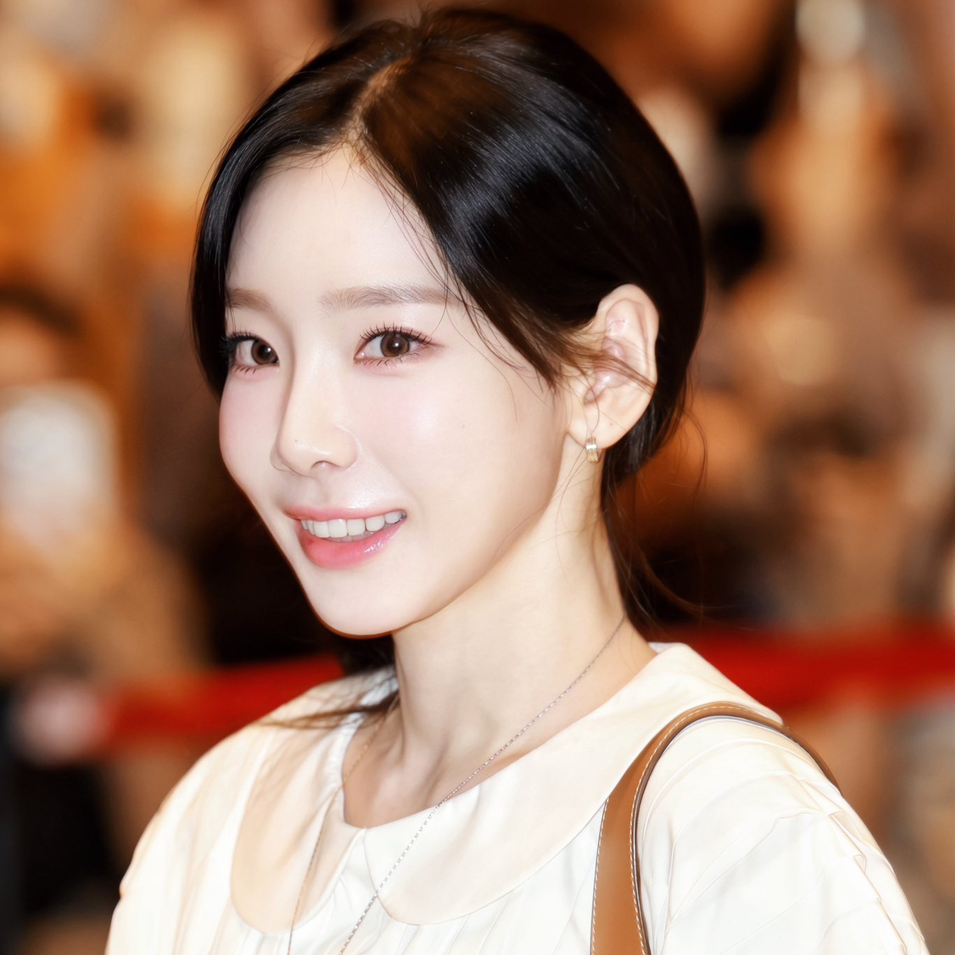 Behind-the-scenes cut of Taeyeon (Girls' Generation)