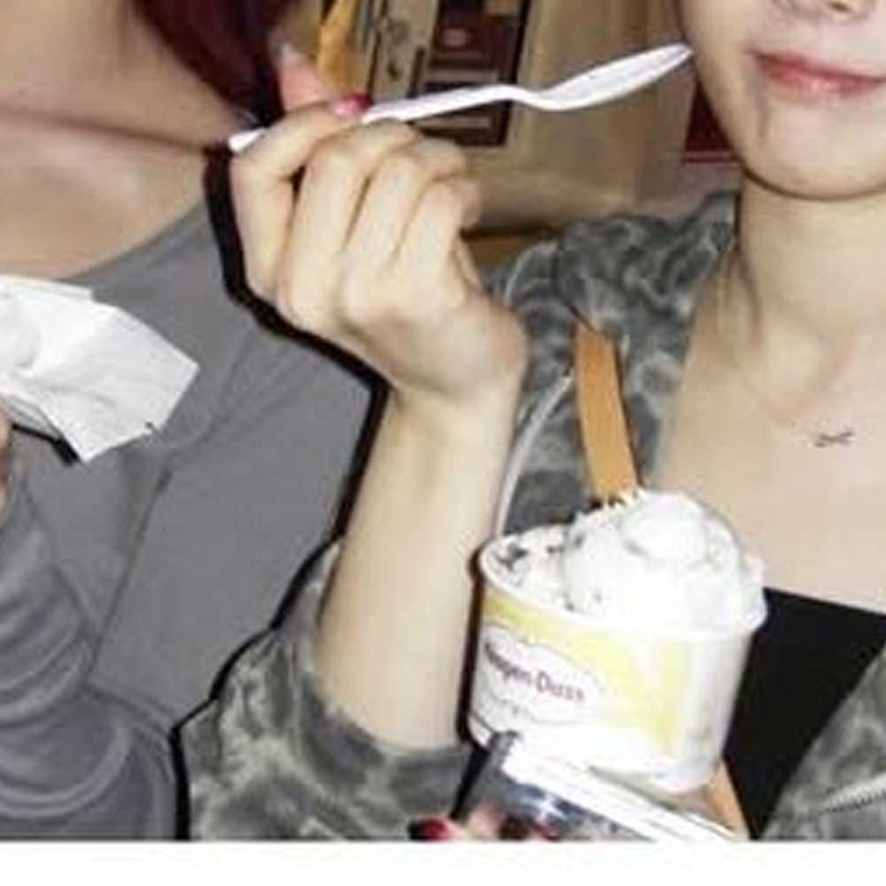 Recent activity shot of HaSeul (ARTMS)