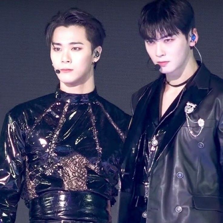 아스트로의 비하인드 컷