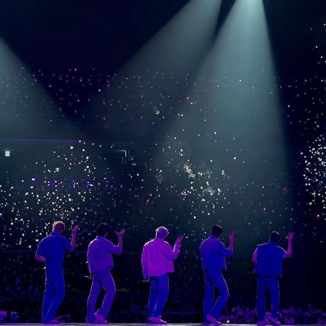 A moment captured by ASTRO's fan
