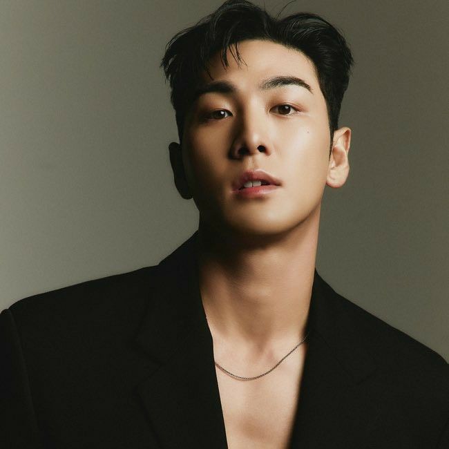 Latest photo of Baekho
