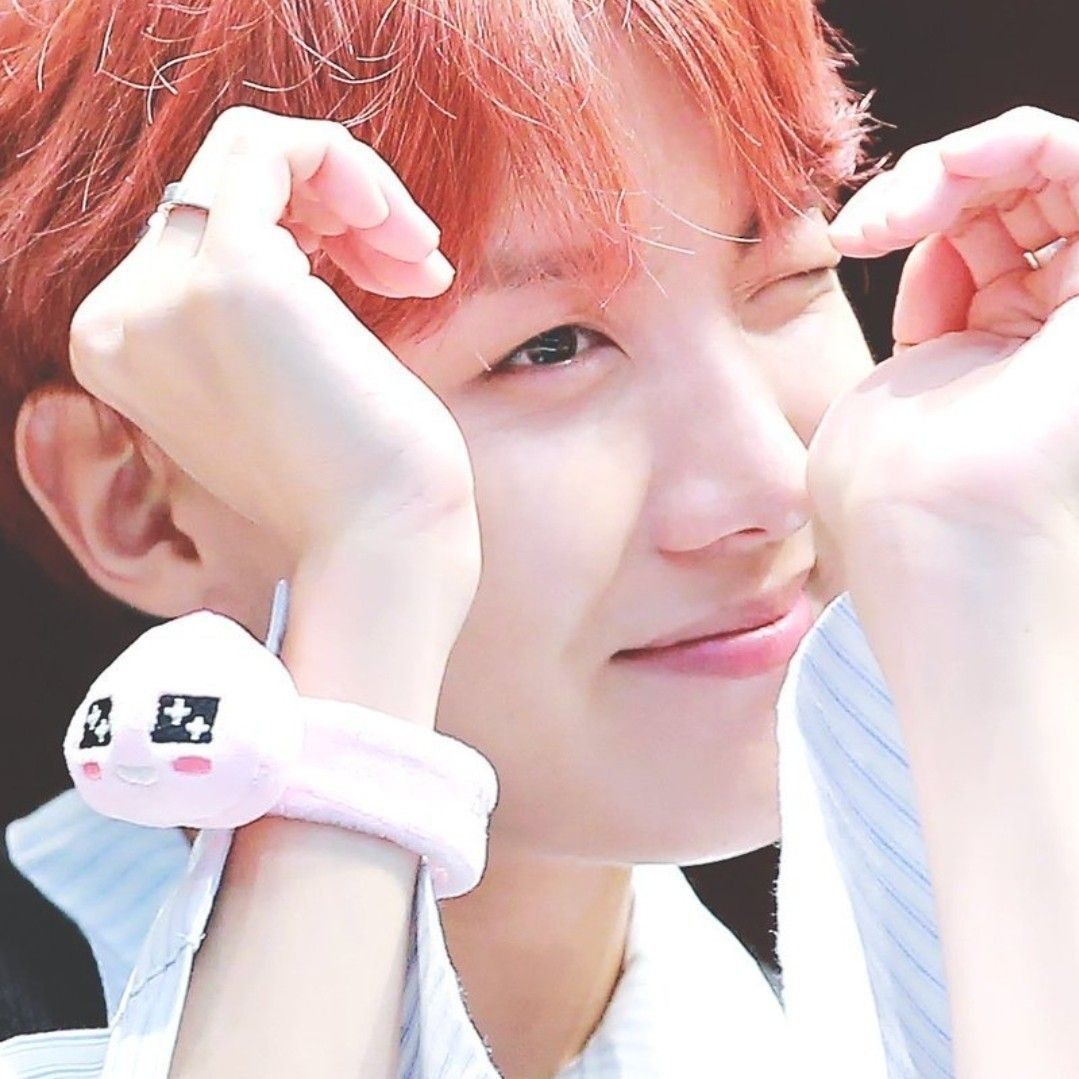 Behind-the-scenes cut of j-hope (BTS)