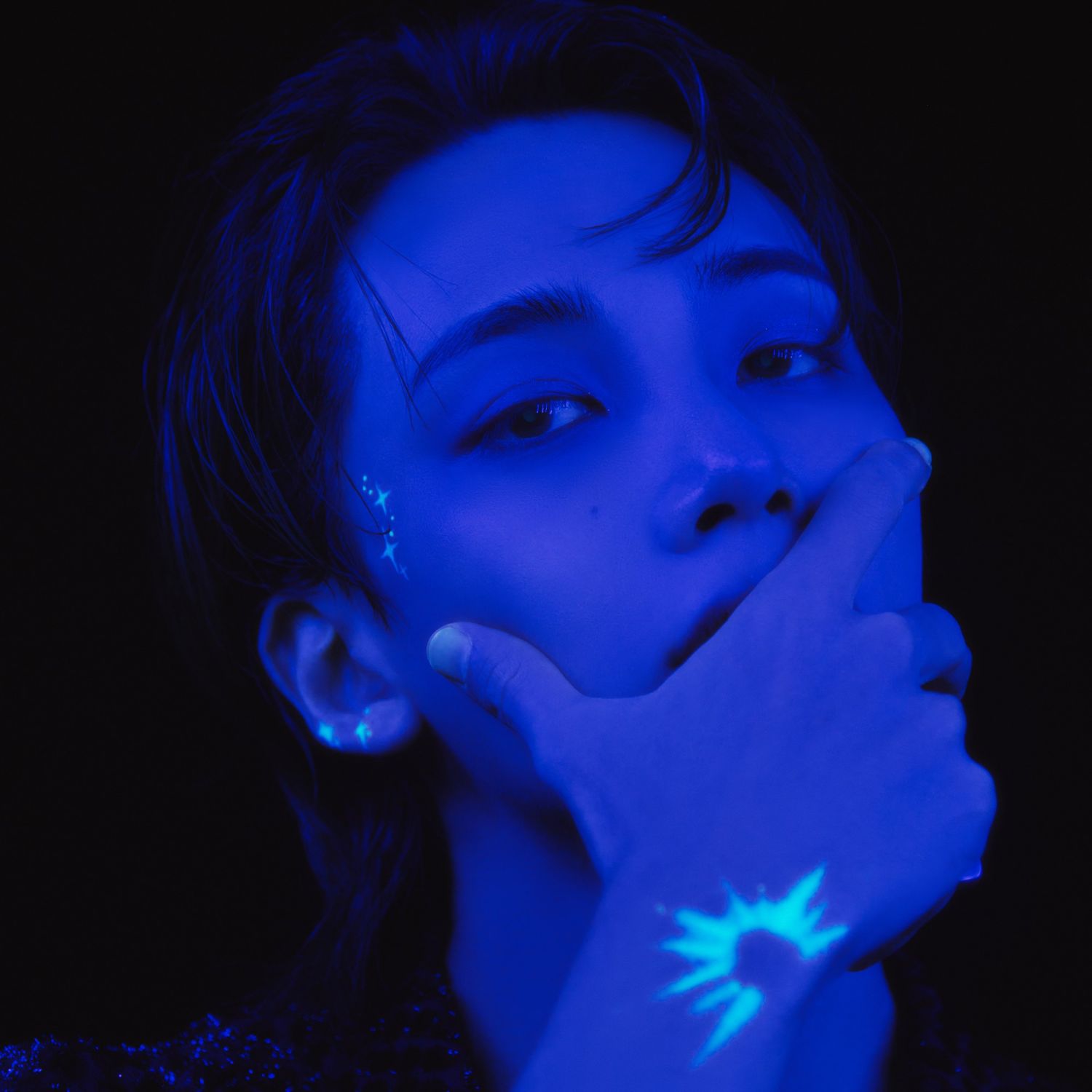 A moment captured by Jeonghan (SEVENTEEN)'s fan