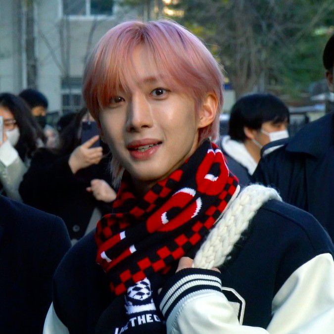 Latest photo of Hui (PENTAGON)