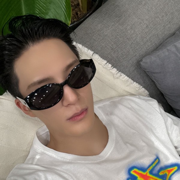 Foto perwakilan Jeno (NCT DREAM) yang bersinar hari ini di Choeaedol