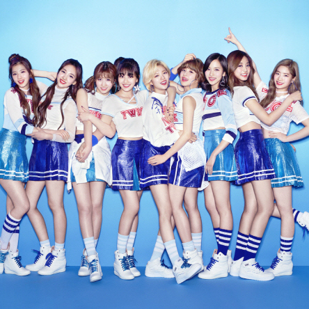 모모 (TWICE)의 최신 사진