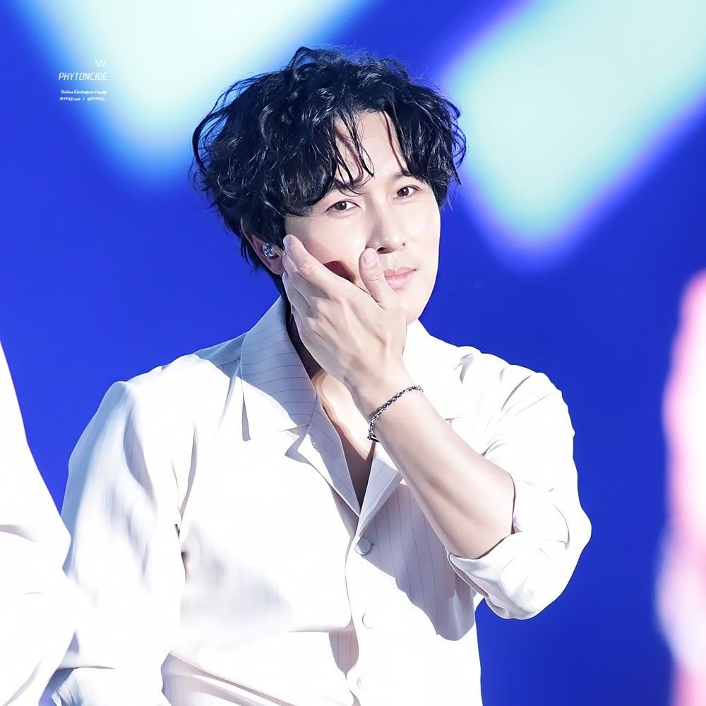 Recent activity shot of Kim Dongwan (SHINHWA)