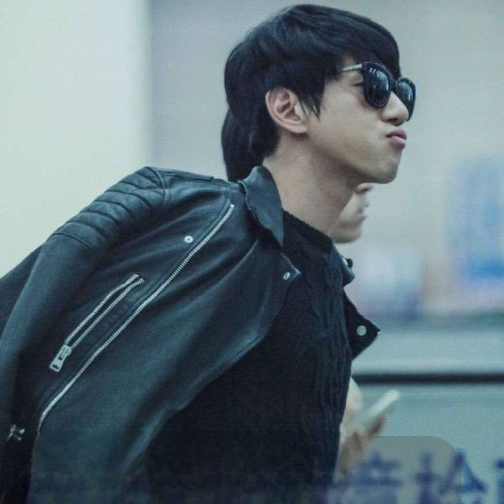 A moment captured by Hwang Chiyeol's fan