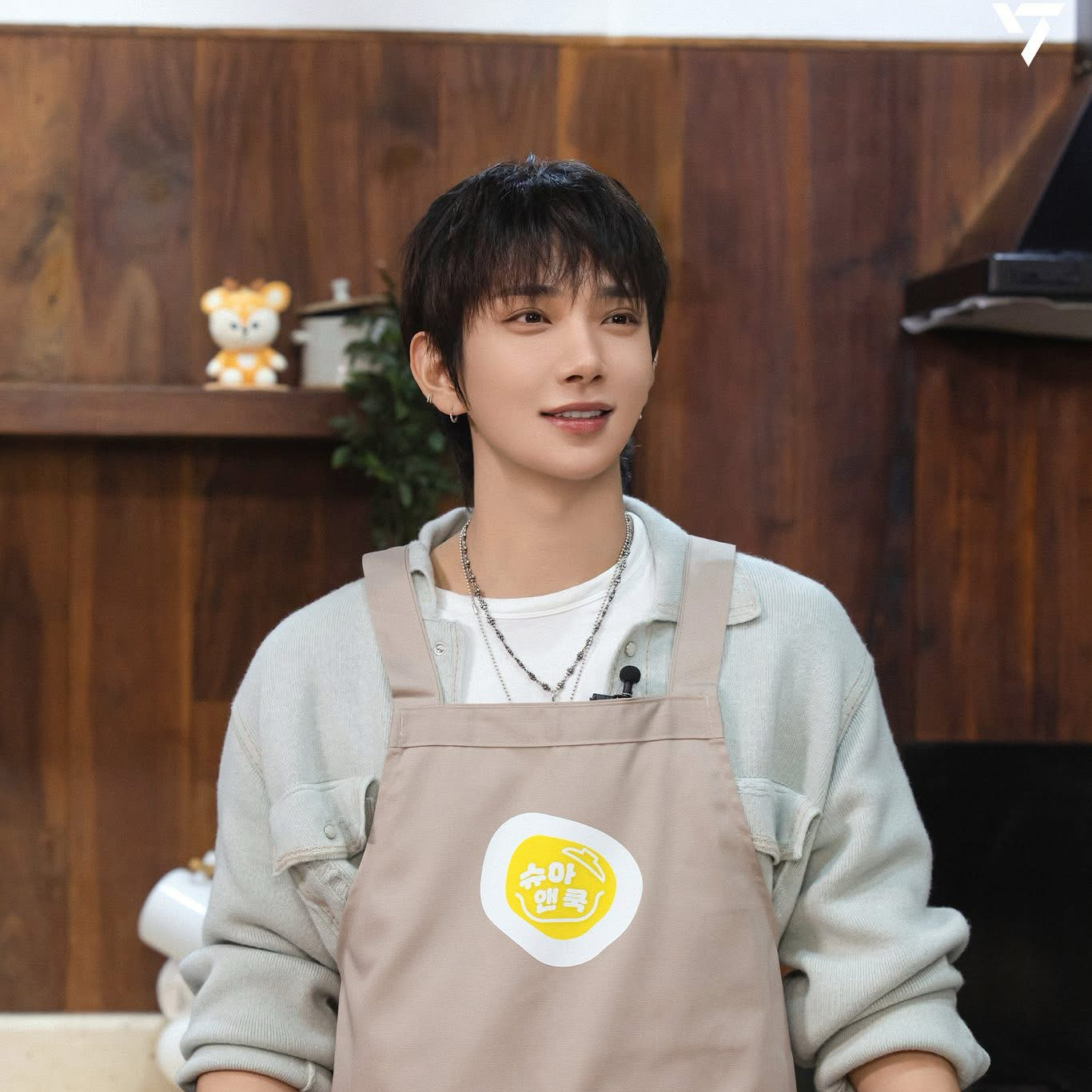 Recent activity shot of Joshua (SEVENTEEN)