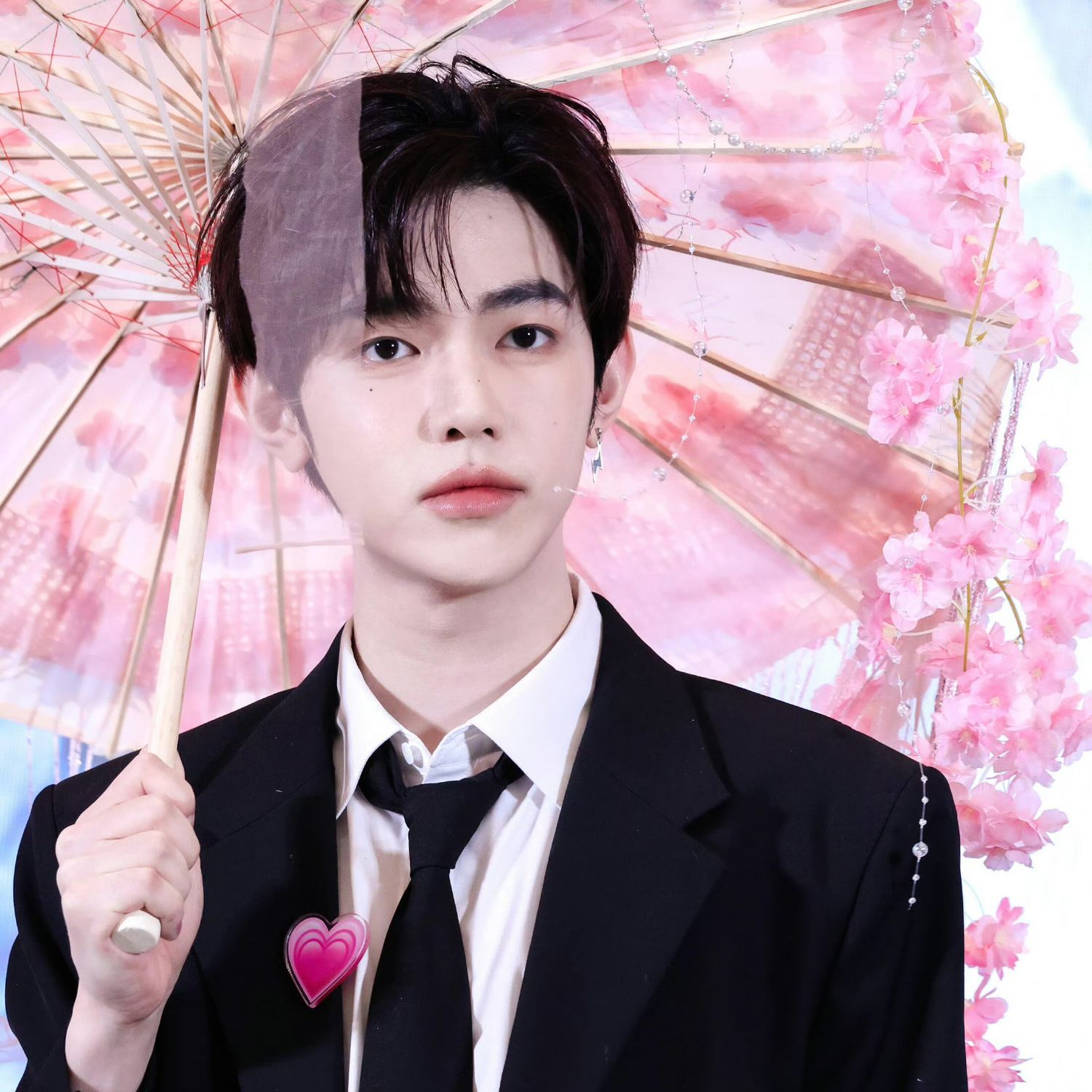 Latest photo of Zhang Hao (ZEROBASEONE)