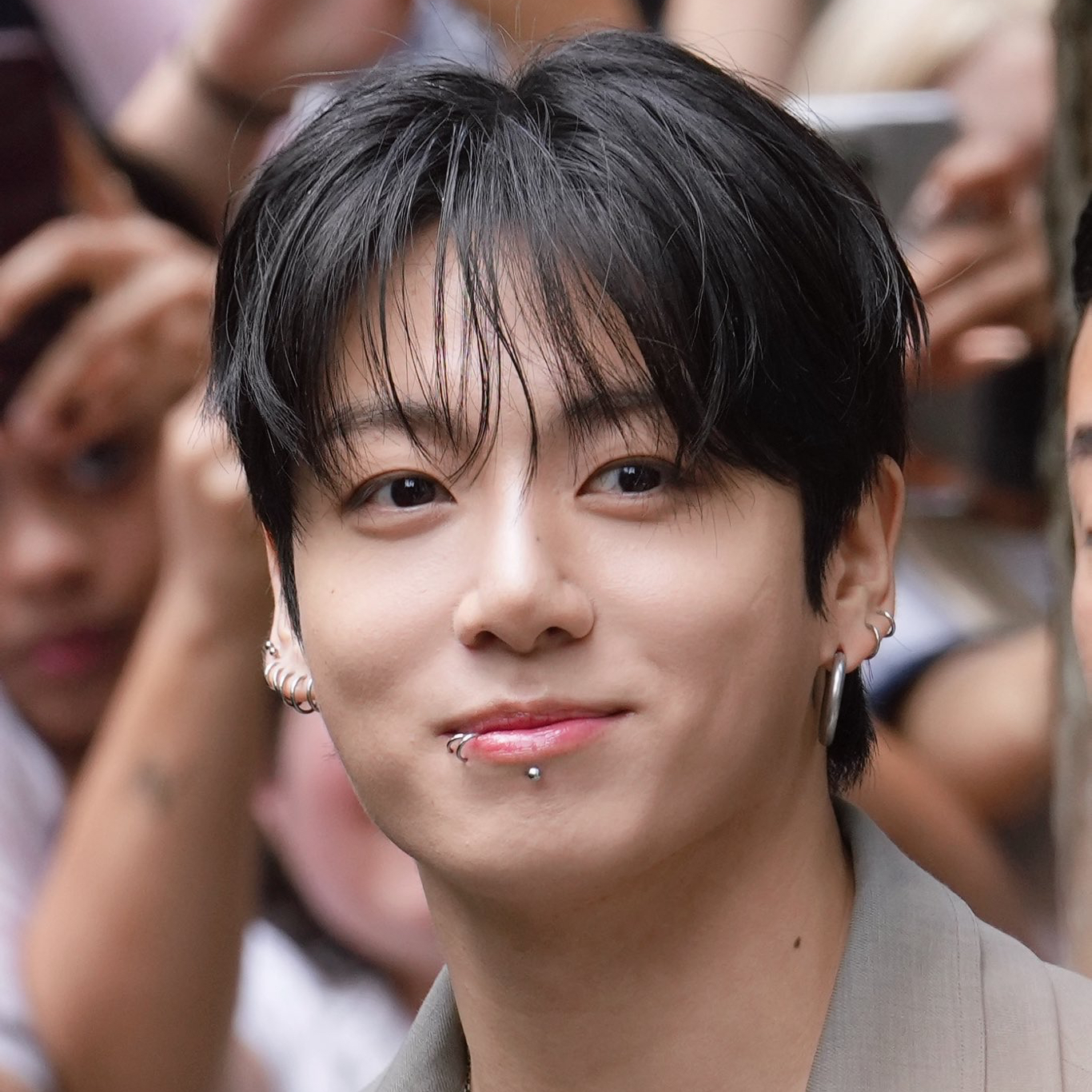 Latest photo of Jungkook (BTS)