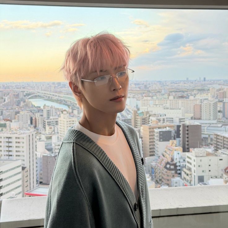 Recent activity shot of Yonghee (CIX)