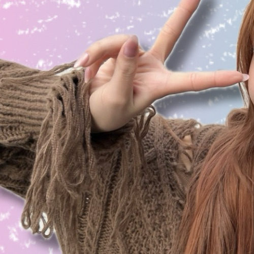 Latest photo of Mayuka (NiziU)