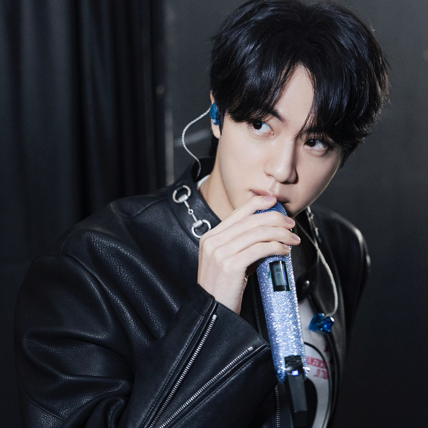 Behind-the-scenes cut of Jin (BTS)