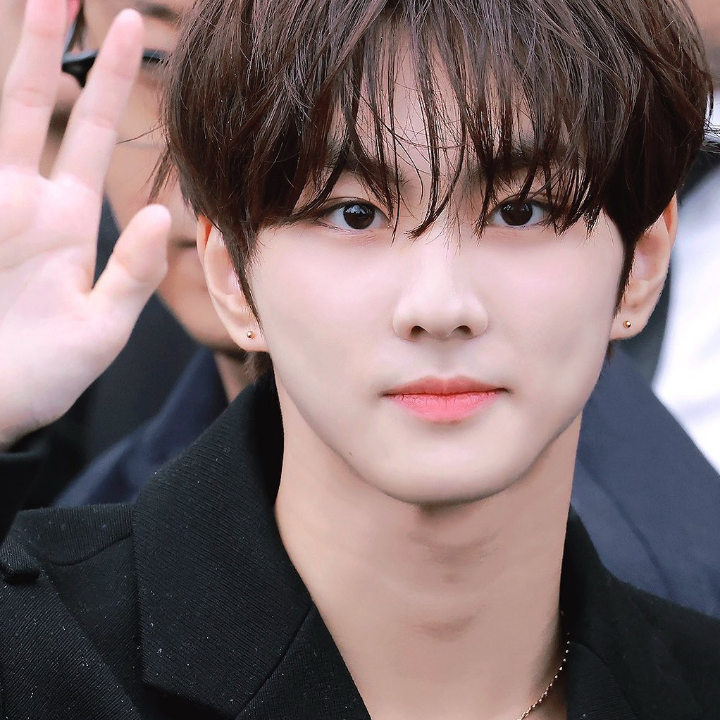 Recent activity shot of Jungwon (ENHYPEN)