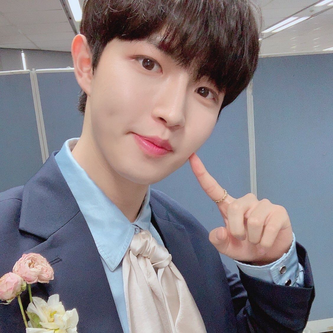 Momen yang diabadikan oleh penggemar Kim Jaehwan