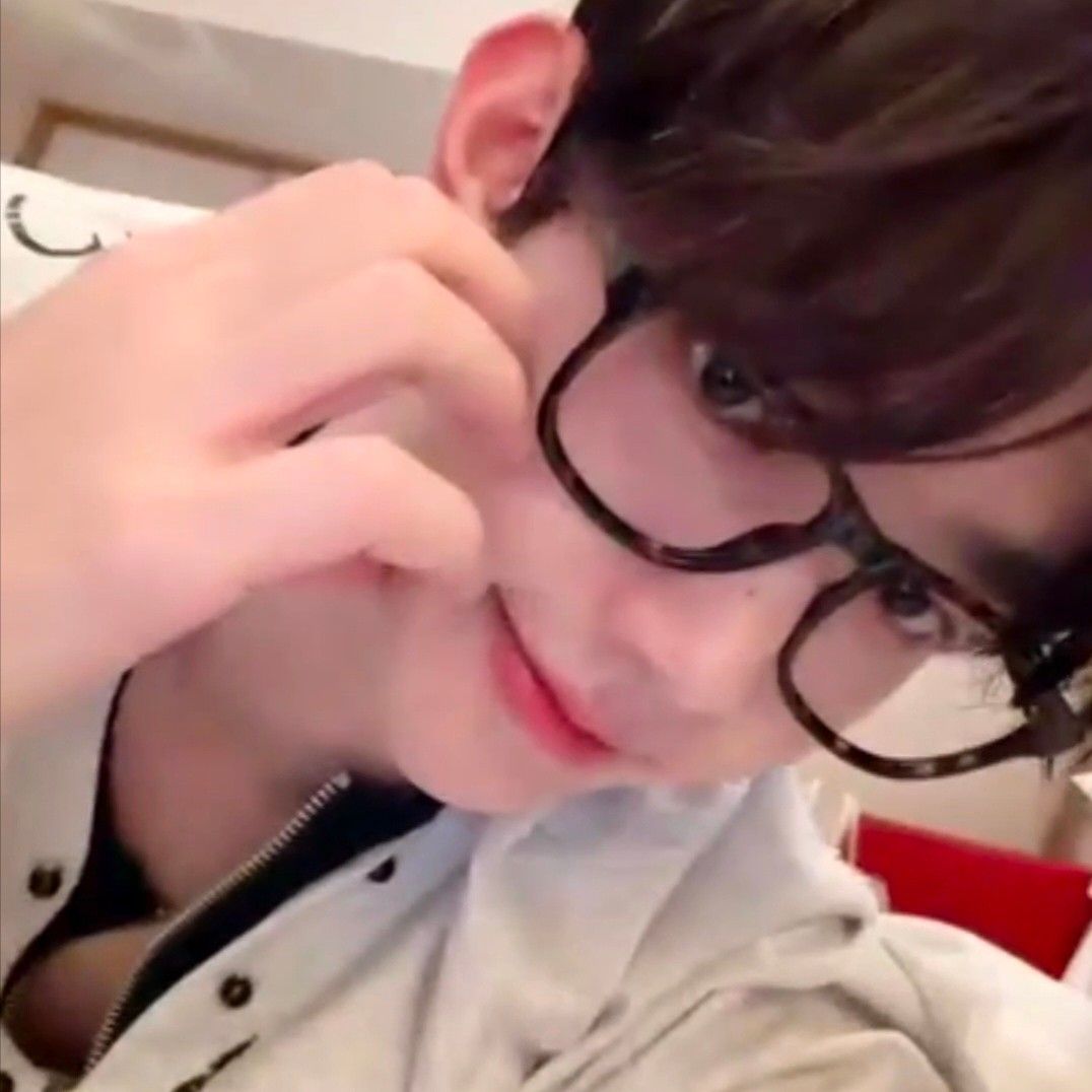 Latest photo of Zhang Hao (ZEROBASEONE)