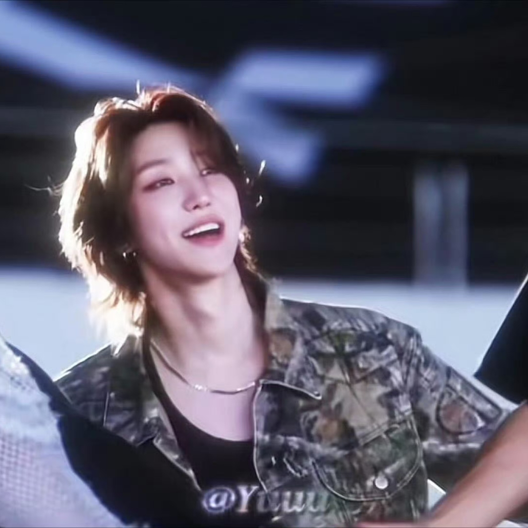 A moment captured by The 8 (SEVENTEEN)'s fan