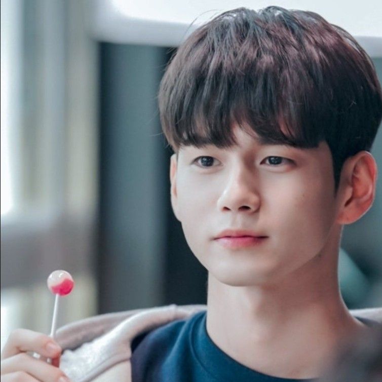 Latest photo of Ong Seongwu