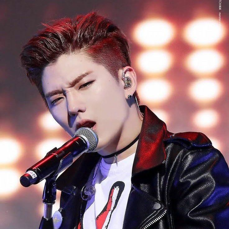 Foto terbaru Kihyun (MONSTA X)