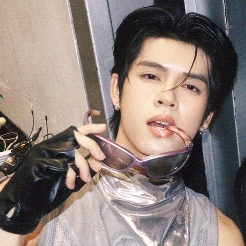 Must-see popular post of 돈 (NexT1DE), your favorite