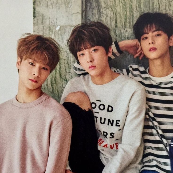 ASTROの舞台裏ショット