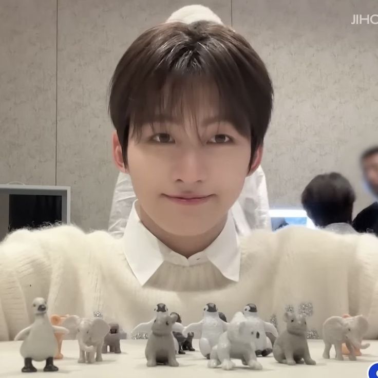 Momen yang diabadikan oleh penggemar Jihoon (TWS)
