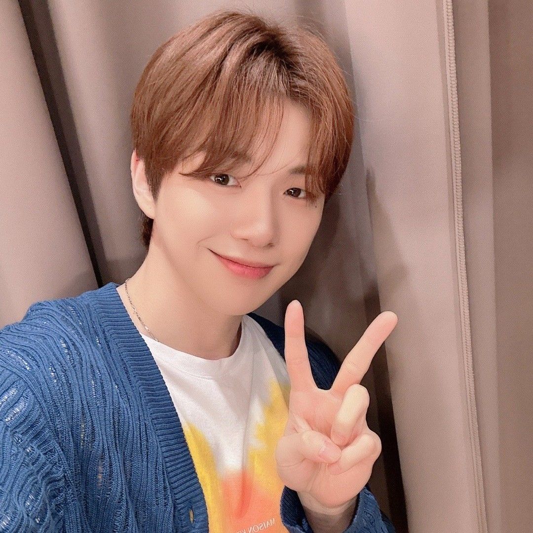 강다니엘의 최신 사진