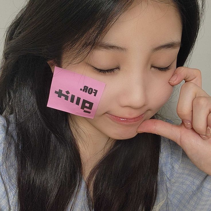 沅禧 (ILLIT)的最新活动照片