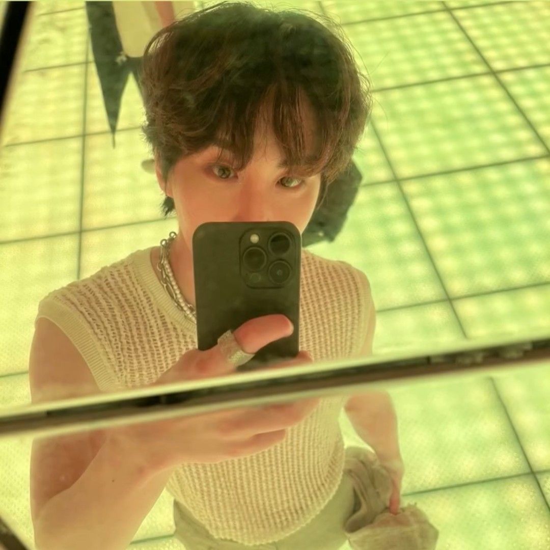 A moment captured by Shinwon (PENTAGON)'s fan