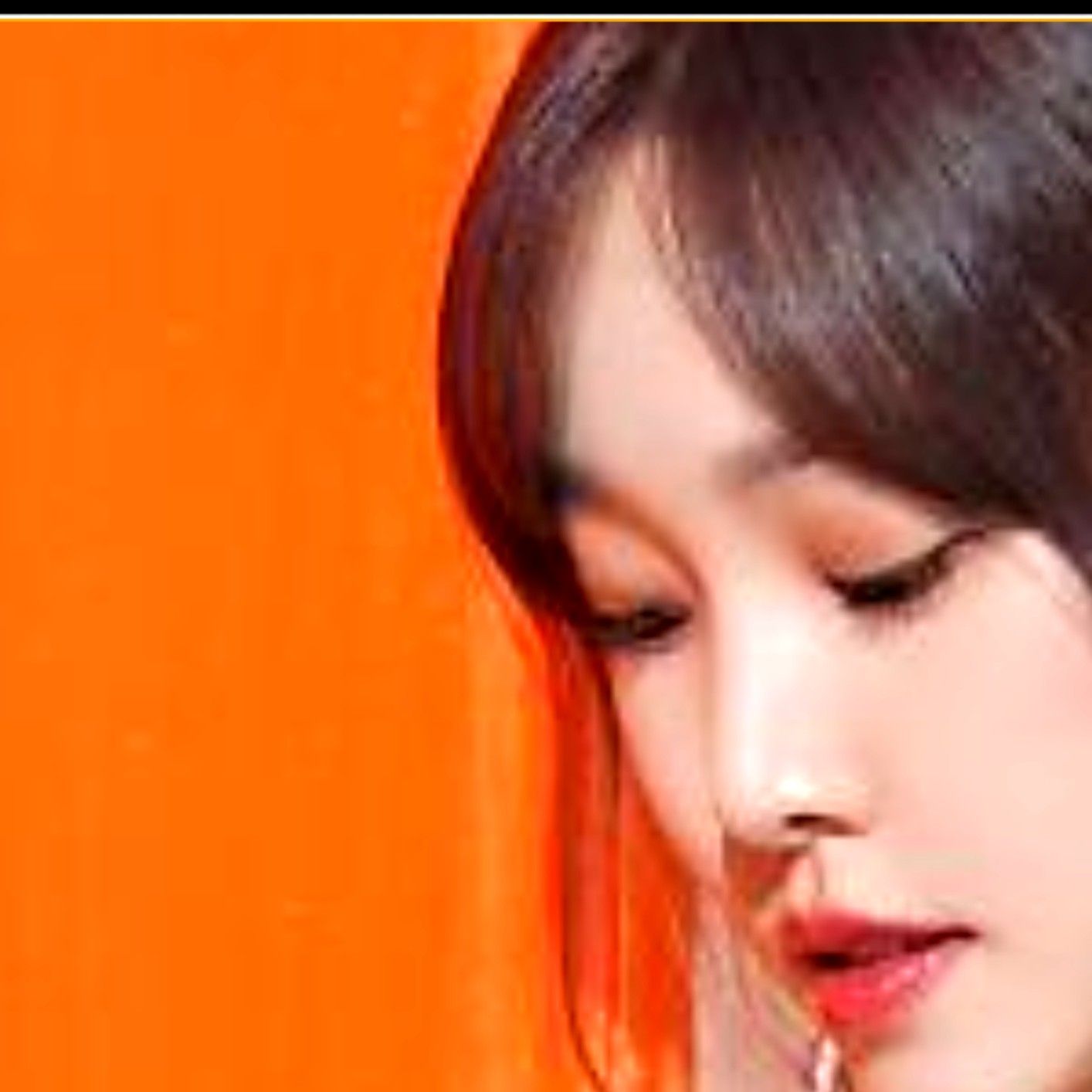 A moment captured by Yuju (GFRIEND)'s fan