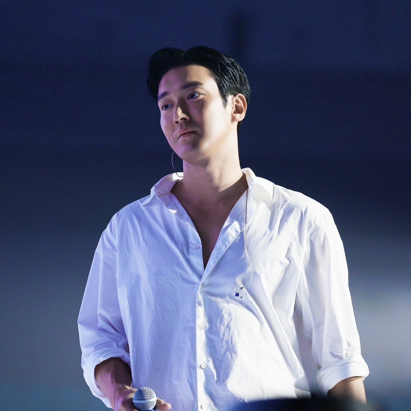 A moment captured by Siwon (Super Junior)'s fan