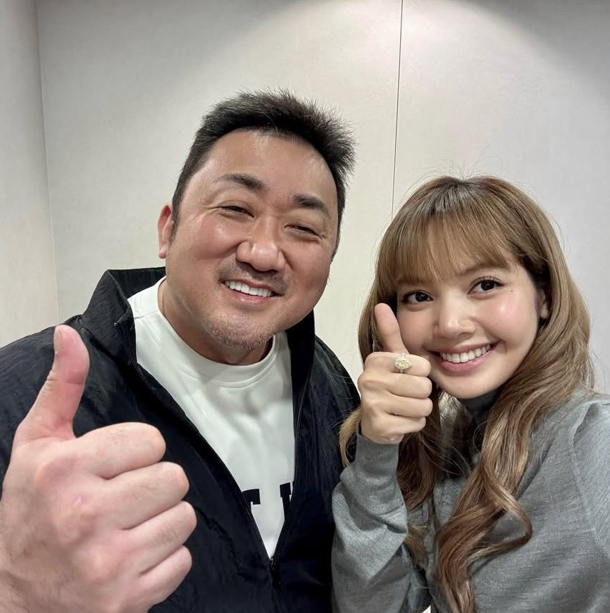 Lisa (BLACKPINK)的幕後花絮