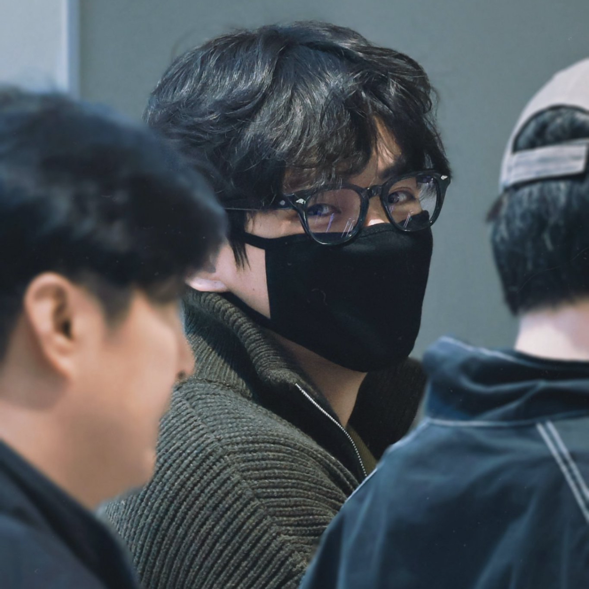 뷔 (방탄소년단)의 비하인드 컷