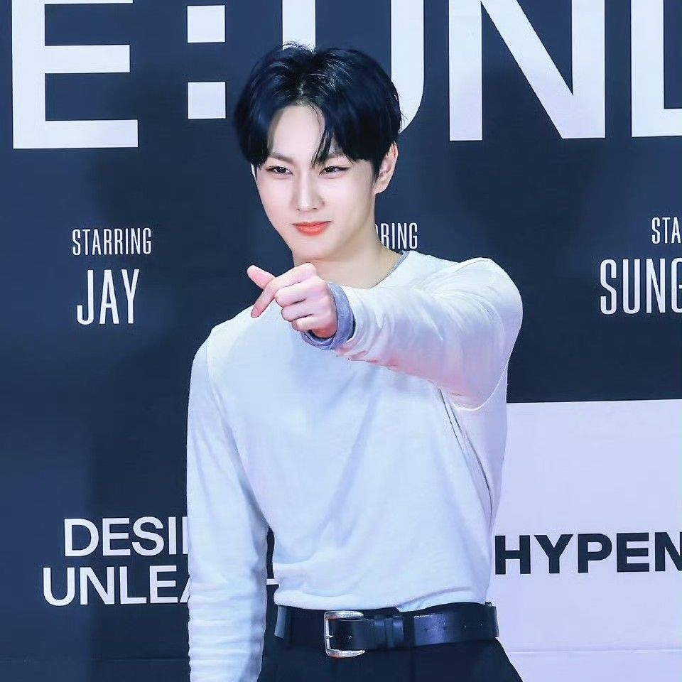 Recent activity shot of Jungwon (ENHYPEN)