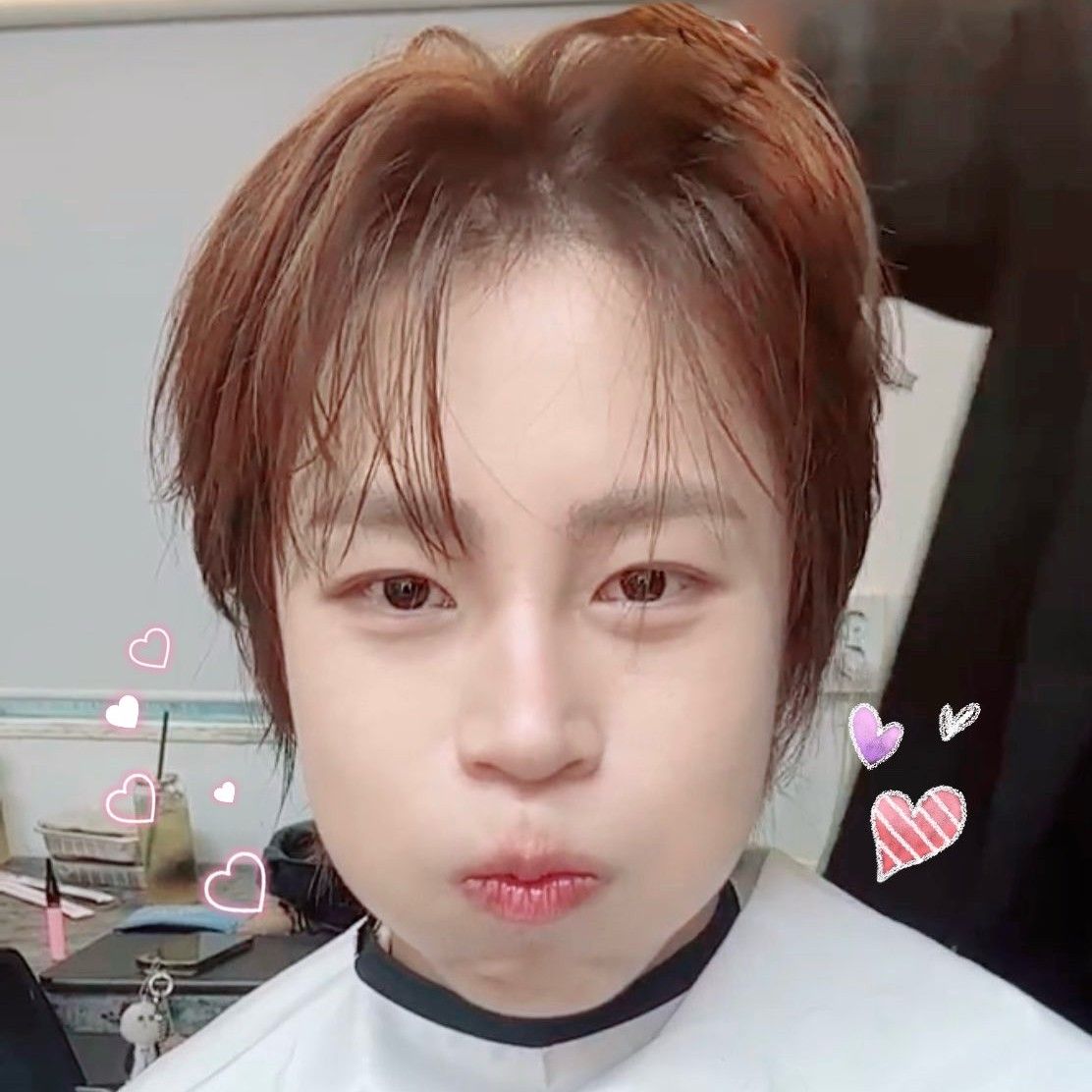 Behind-the-scenes cut of Ha Sungwoon