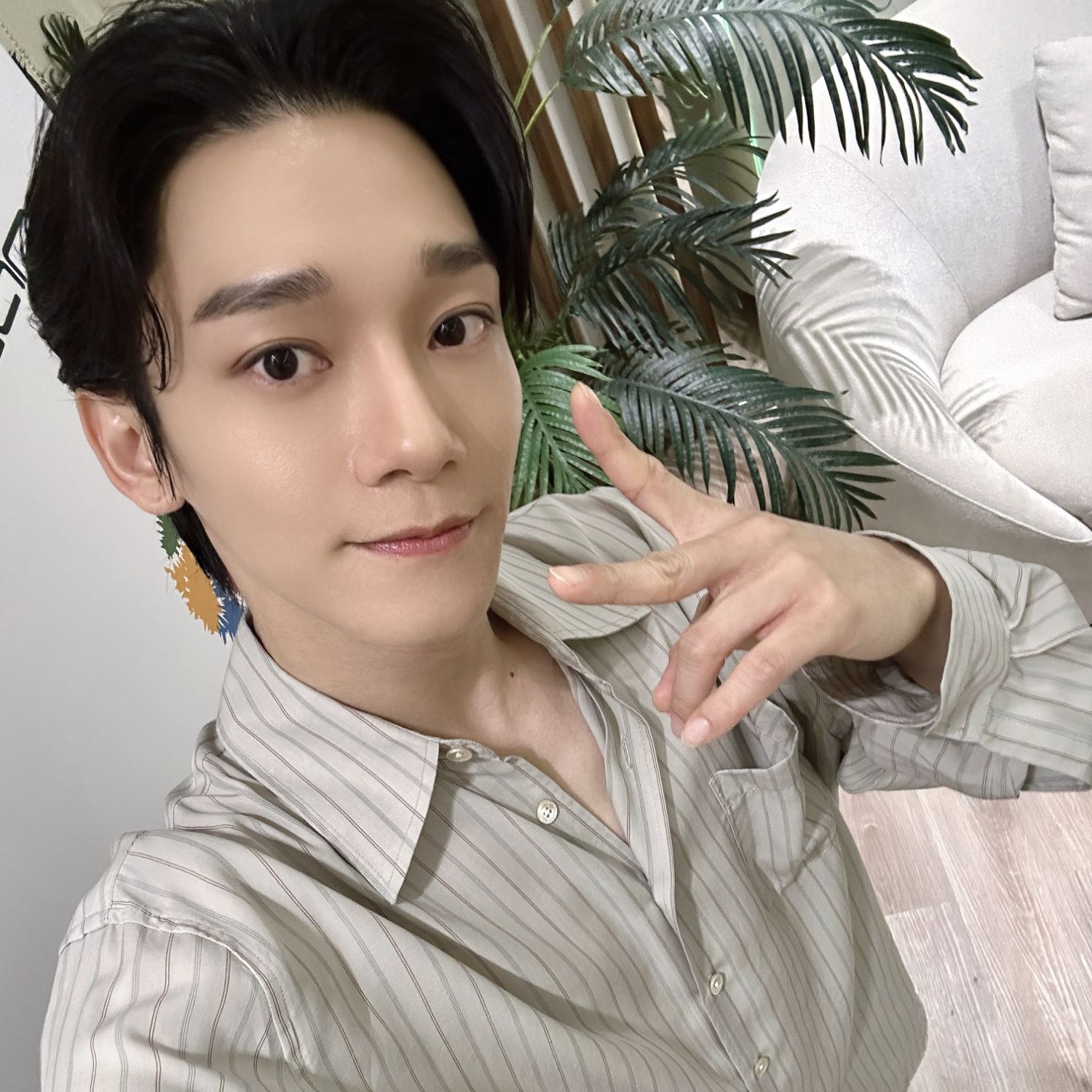 Latest photo of Chen (EXO)